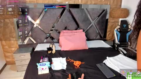 Snapshot of gia_scott chatting on February 4, 2026, 3:34 am Darlliny online show from February 4, 2026, 3:34 am