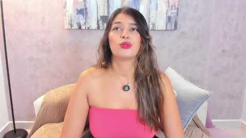 Gia online show from April 11, 2026, 4:11 pm