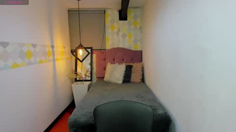 G I A  FOX online show from December 29, 2024, 4:38 am