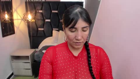 G I A  FOX online show from December 2, 2025, 5:08 pm