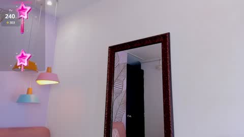 Gia  online show from December 14, 2024, 9:45 pm