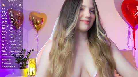 Snapshot of giannagem chatting on February 14, 2025, 12:09 am Roxy online show from February 14, 2025, 12:09 am