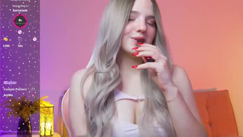 Snapshot of giannagem chatting on February 22, 2025, 12:05 am Roxy online show from February 22, 2025, 12:05 am