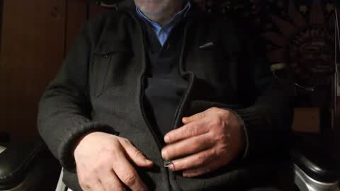 Gianni9000000 online show from January 18, 2025, 10:17 pm