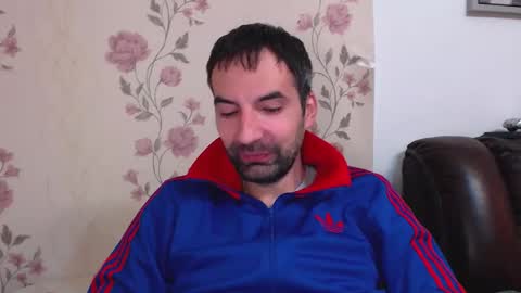 Gianni online show from November 18, 2025, 2:43 pm