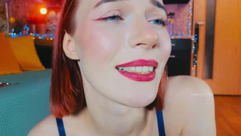 Snapshot of giantess_eva chatting on December 25, 2024, 2:35 am Eva online show from December 25, 2024, 2:35 am