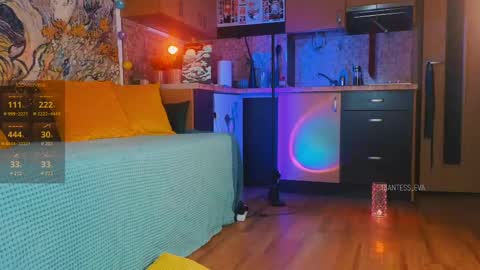 Snapshot of giantess_eva chatting on February 23, 2025, 4:24 pm Eva online show from February 23, 2025, 4:24 pm