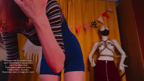 Snapshot of giantess_eva chatting on October 31, 2025, 5:14 pm Eva online show from October 31, 2025, 5:14 pm