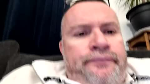 giddyup222222 online show from December 25, 2024, 9:22 pm