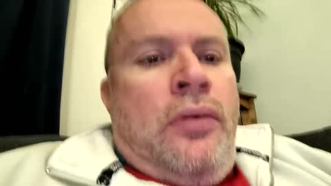 giddyup222222 online show from January 5, 2025, 9:36 pm