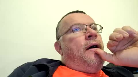 giddyup222222 online show from January 12, 2025, 12:01 pm