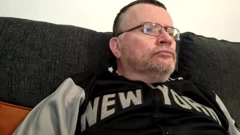 giddyup222222 online show from March 10, 2025, 11:21 am