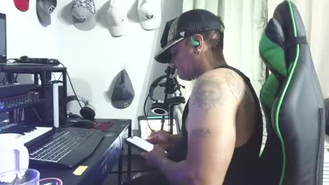 Snapshot of gifted_bucknasty chatting on July 24, 2026, 1:36 am Gifted online show from July 24, 2026, 1:36 am