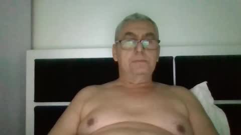 gigi1970 online show from November 1, 2025, 2:30 pm