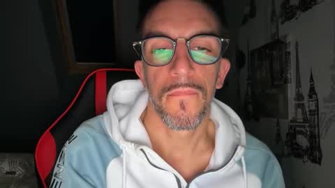 Gigi online show from October 18, 2025, 3:20 am