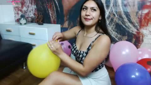 Snapshot of gigi_gilt_ chatting on June 23, 2026, 9:02 pm Gigi 3 online show from June 23, 2026, 9:02 pm