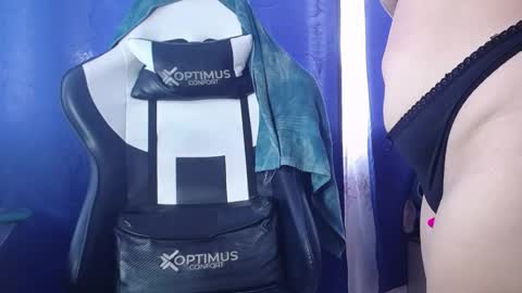 gigi online show from November 10, 2025, 9:58 pm