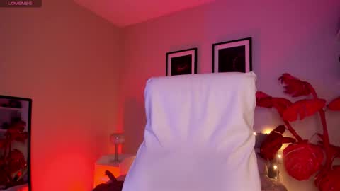 Snapshot of gigi_strawberry chatting on February 5, 2026, 5:34 am GIGI online show from February 5, 2026, 5:34 am