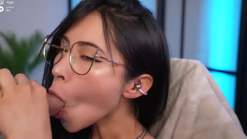 80 off in my OF gigipriv  online show from December 3, 2025, 1:46 am