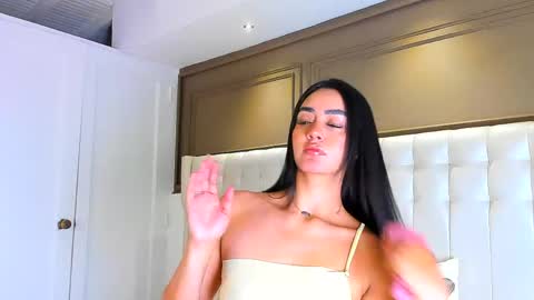 Snapshot of gigi_wilden chatting on April 21, 2026, 12:44 pm gigi wilden online show from April 21, 2026, 12:44 pm