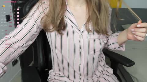 gigihadd online show from December 31, 2024, 7:18 pm