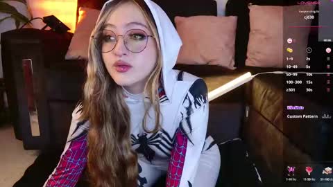 Gisel online show from February 27, 2025, 3:36 am