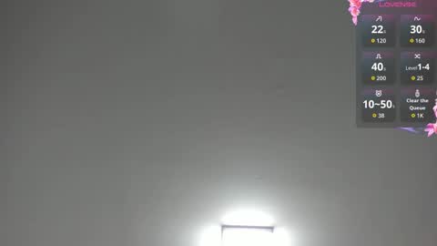 Gigi Doll online show from December 17, 2025, 10:54 am