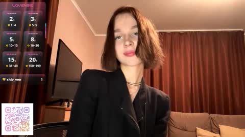 Snapshot of gigikray chatting on October 22, 2025, 7:35 pm Molly online show from October 22, 2025, 7:35 pm