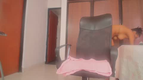 Snapshot of gigimiler8 chatting on September 23, 2025, 8:12 pm Sharlotte online show from September 23, 2025, 8:12 pm