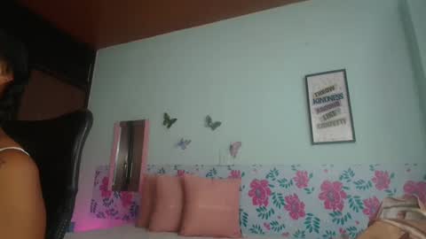 Snapshot of gigimiler8 chatting on September 25, 2025, 8:45 pm Sharlotte online show from September 25, 2025, 8:45 pm