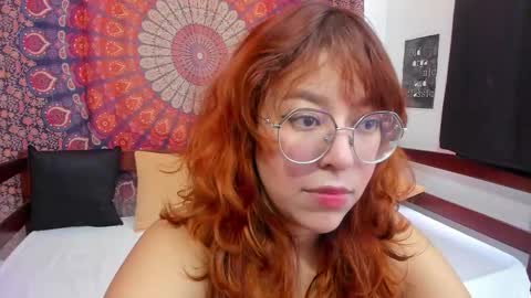 gigimooon online show from December 21, 2025, 9:00 pm