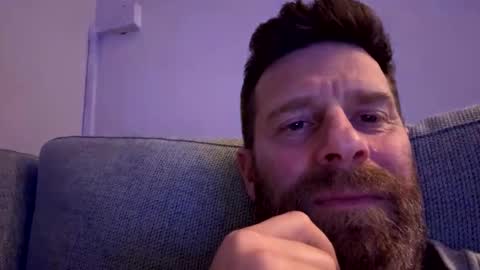 Gilbert online show from February 9, 2025, 10:43 pm