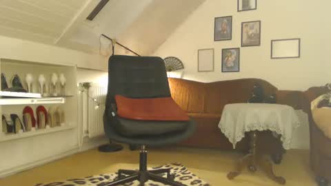 Gina online show from January 6, 2025, 12:37 am