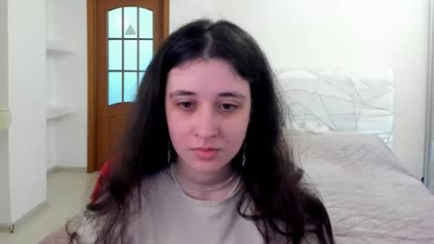 Kate online show from April 7, 2026, 9:43 am