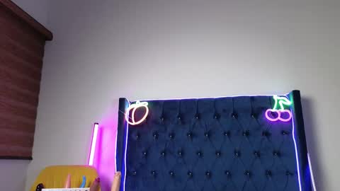 Gina Cali online show from October 28, 2025, 4:16 am