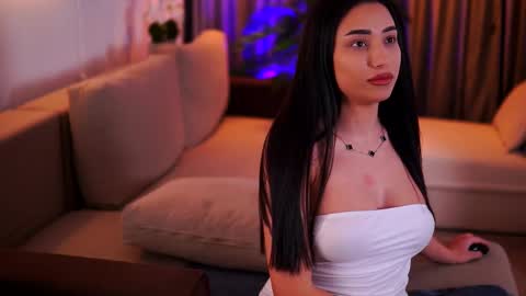 Gina online show from March 1, 2025, 10:53 pm