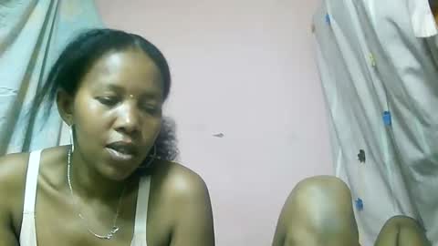 Ginette9794 online show from October 16, 2025, 6:31 pm