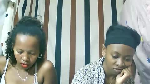 Ginette9794 online show from November 7, 2025, 6:52 pm