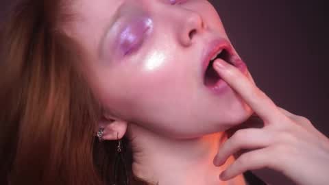        im expecting 350 thumbs up on my altar   online show from February 12, 2025, 10:26 pm