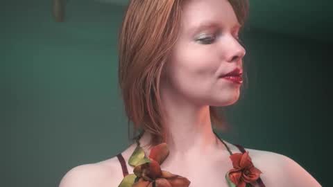        im expecting 350 thumbs up on my altar   online show from December 18, 2025, 10:16 pm