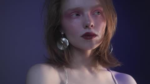        im expecting 350 thumbs up on my altar   online show from February 3, 2026, 10:15 pm