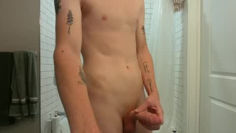 Gingerbr3ad121 online show from October 4, 2025, 4:49 pm