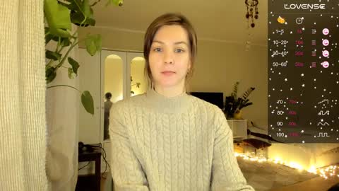 Snapshot of gingerbread__house chatting on December 21, 2024, 1:32 pm Vasilisa online show from December 21, 2024, 1:32 pm