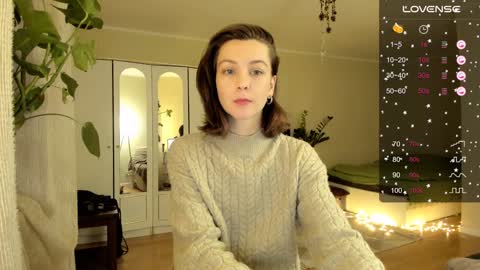 Snapshot of gingerbread__house chatting on December 26, 2024, 9:26 pm Vasilisa online show from December 26, 2024, 9:26 pm