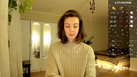 Snapshot of gingerbread__house chatting on December 31, 2024, 7:29 pm Vasilisa online show from December 31, 2024, 7:29 pm