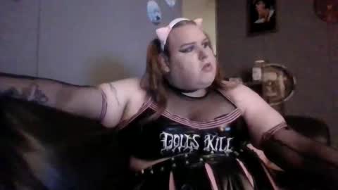 Snapshot of ginny_dominatrix chatting on February 10, 2025, 12:19 am ginny ray online show from February 10, 2025, 12:19 am