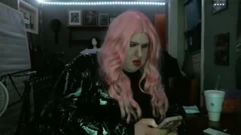 Snapshot of ginny_dominatrix chatting on December 4, 2025, 2:10 am ginny ray online show from December 4, 2025, 2:10 am