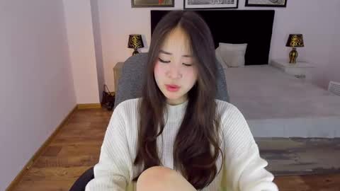 Snapshot of ginnycherry chatting on December 4, 2024, 4:16 pm Ginny online show from December 4, 2024, 4:16 pm