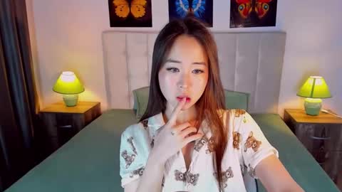 Snapshot of ginnycherry chatting on December 26, 2024, 2:05 pm Ginny online show from December 26, 2024, 2:05 pm