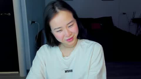 Snapshot of ginnycherry chatting on March 6, 2025, 1:46 pm Ginny online show from March 6, 2025, 1:46 pm